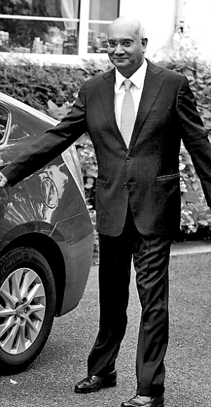 英國(guó)議員嫖娼男妓追蹤:嫖資疑用善款資助 英國(guó)議員嫖娼男妓追蹤:嫖資疑用善款資助