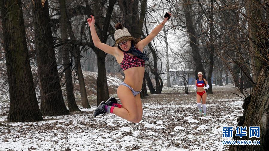 [1]�����������ѩ�؃�(n��i)��ِ��