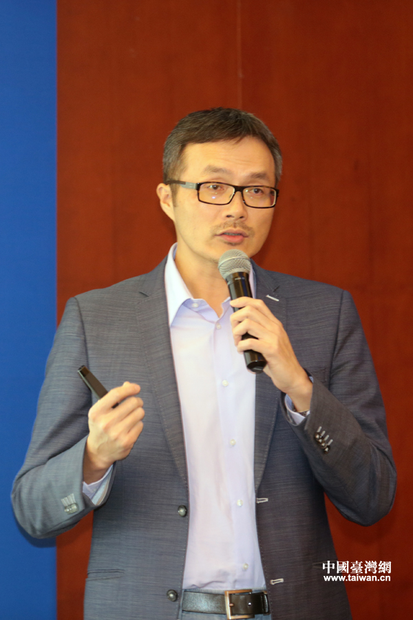 31日,群募貝果執行長陳威光在“2016年兩岸青創產業園區發展研討會”上發表主題演講 31日,群募貝果執行長陳威光在“2016年兩岸青創產業園區發展研討會”上發表主題演講