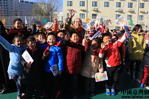 �ɰ�ͬ���y���k���� �h�����������M�^��С�W