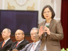 ��Ӣ�����ơ�����������