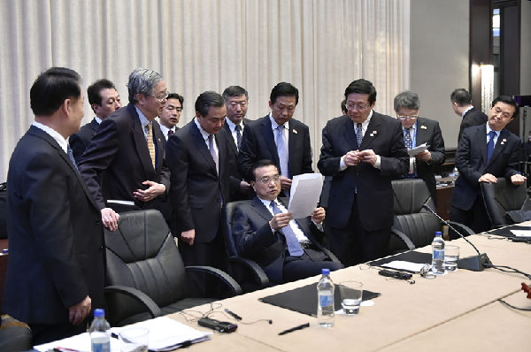 總理出訪微鏡頭 總理出訪微鏡頭